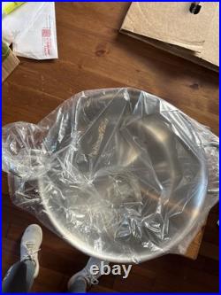 All-Clad Brand new 8 Qt D3 Stainless steel Dutch Oven
