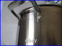 Le Creuset 7 1/2 qt stainless steel stock pot 9 1/2 with unbranded lid