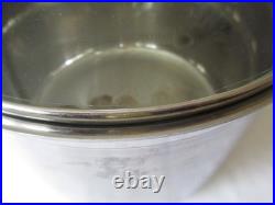 Le Creuset 7 1/2 qt stainless steel stock pot 9 1/2 with unbranded lid
