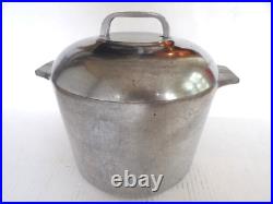 MagnaLite Wagner Ware Sidney O 4738-P Deep Stock Pot 8 Qt With Lid & Trivet