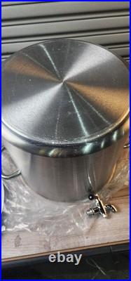 Matfer 694332 26 Quarts Stock Pot with Faucet Stainless Steel