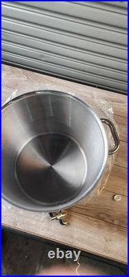 Matfer 694332 26 Quarts Stock Pot with Faucet Stainless Steel